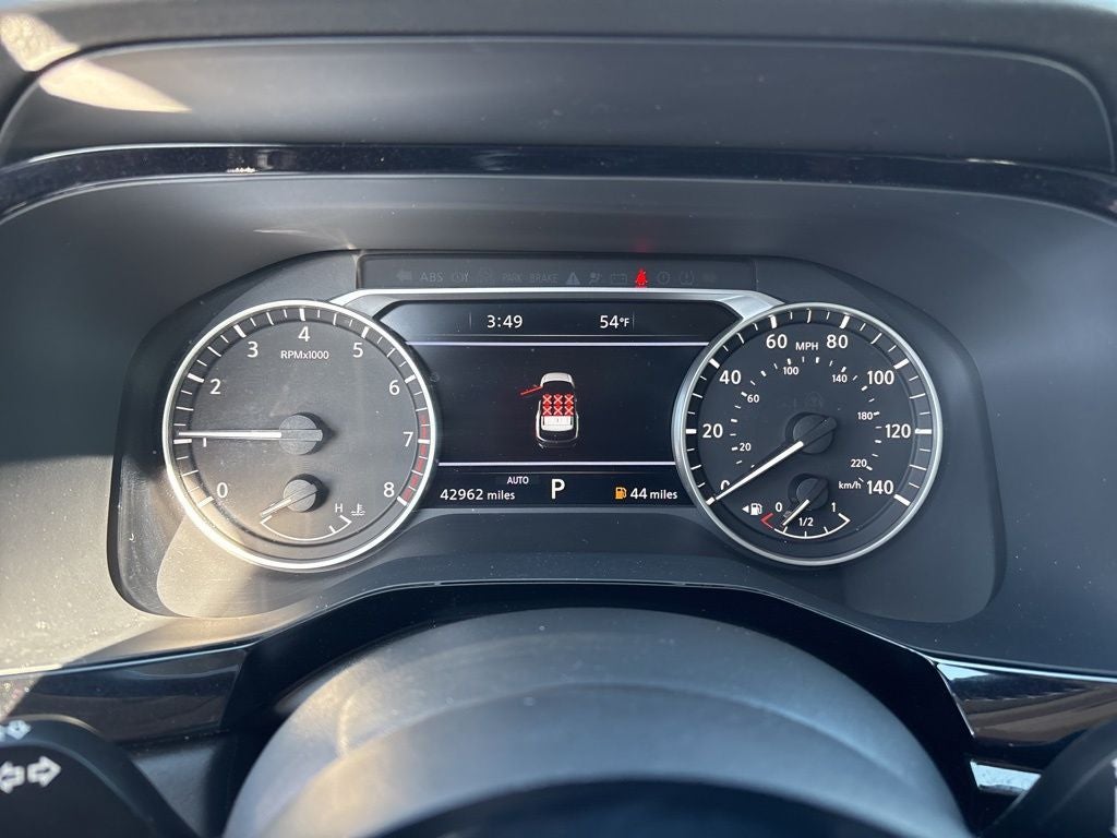 2023 Nissan Pathfinder SL