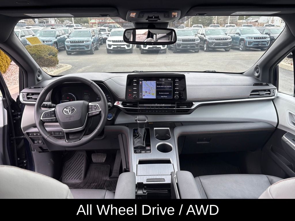 2024 Toyota Sienna XSE 7 Passenger
