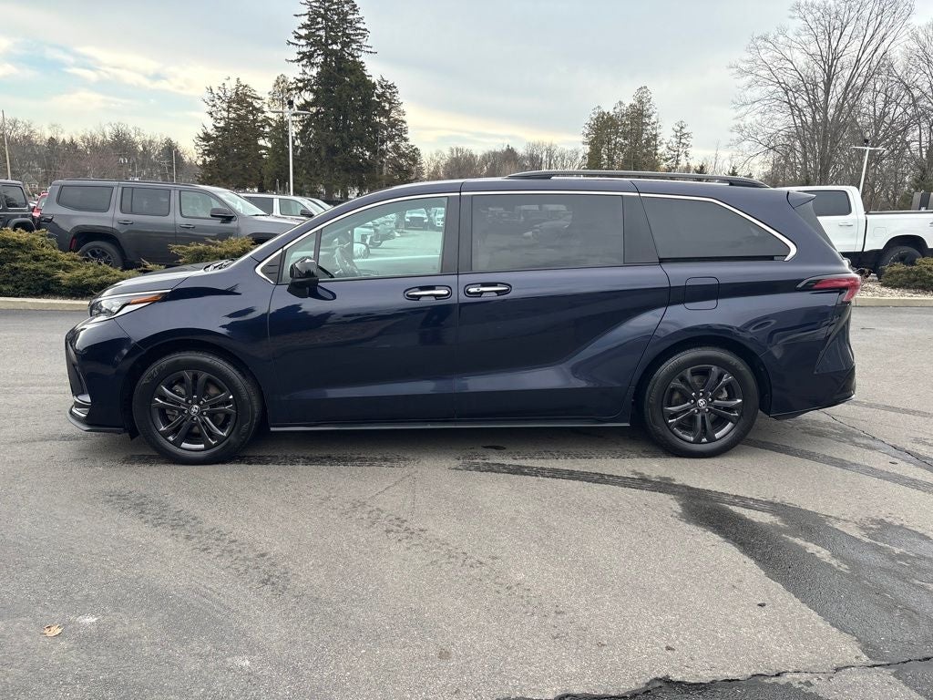 2024 Toyota Sienna XSE 7 Passenger