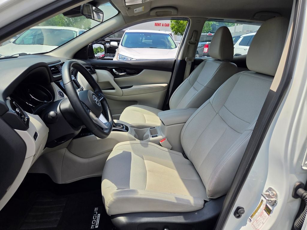 2022 Nissan Rogue Sport SL