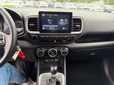 2022 Hyundai Venue SEL