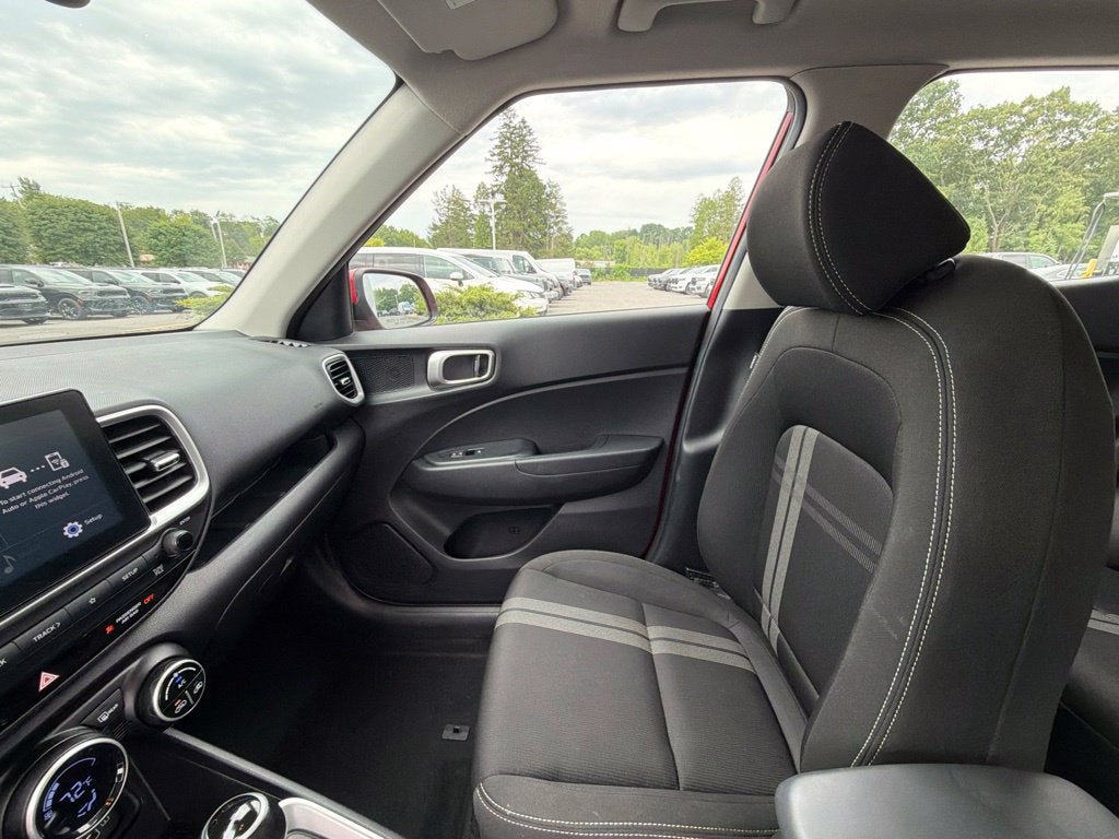 2022 Hyundai Venue SEL