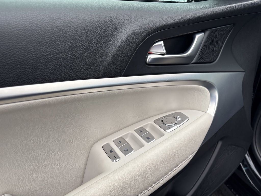 2024 Genesis G70 2.5T