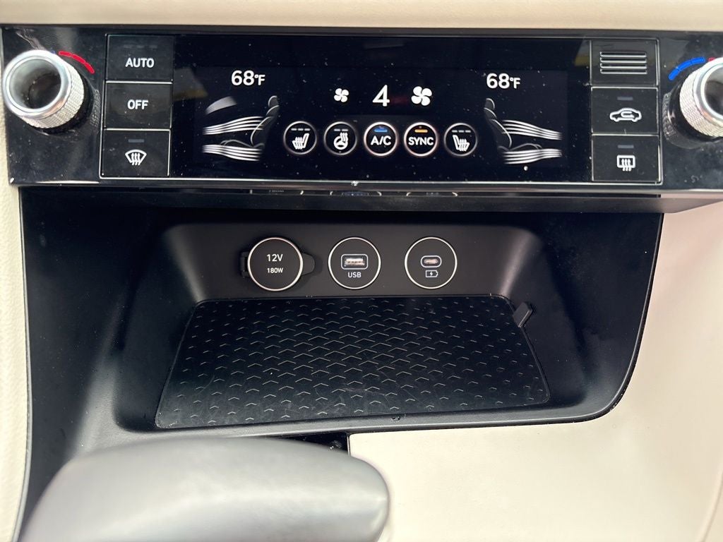 2024 Genesis G70 2.5T