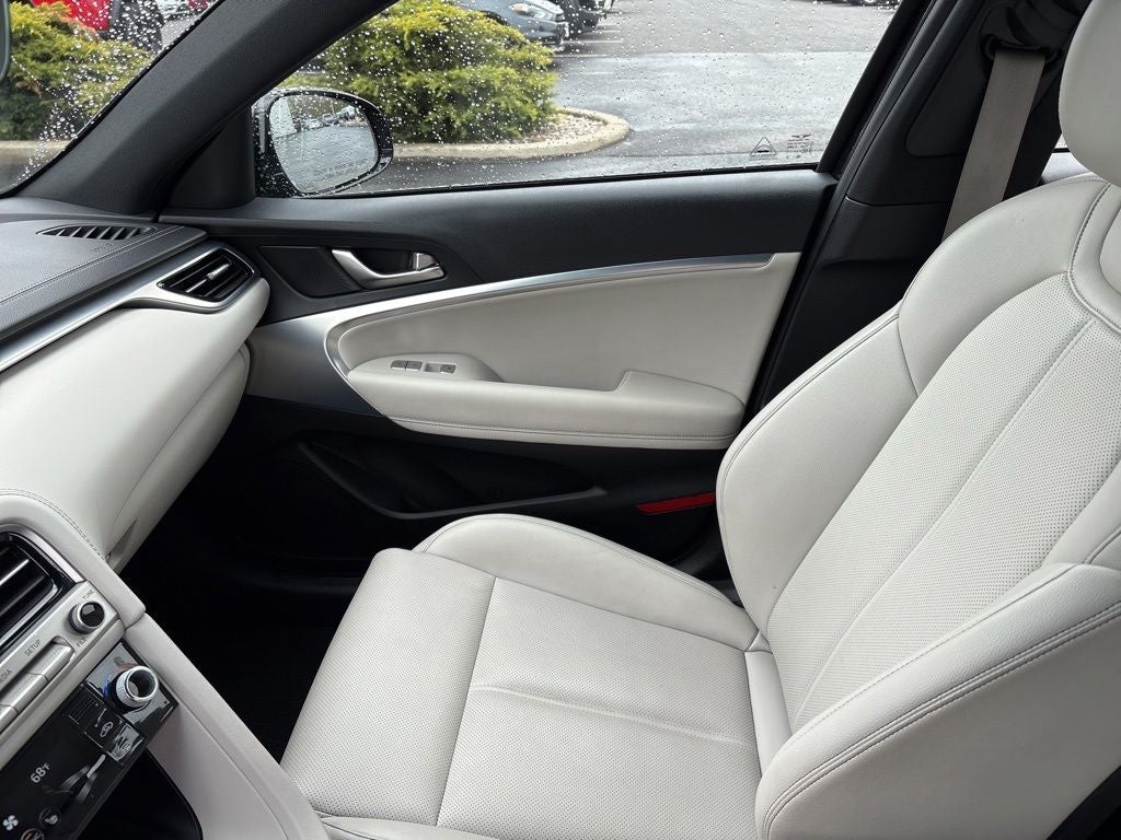 2024 Genesis G70 2.5T