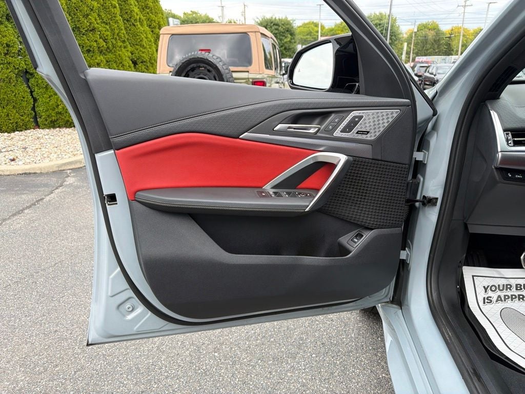 2025 BMW X2 M35i
