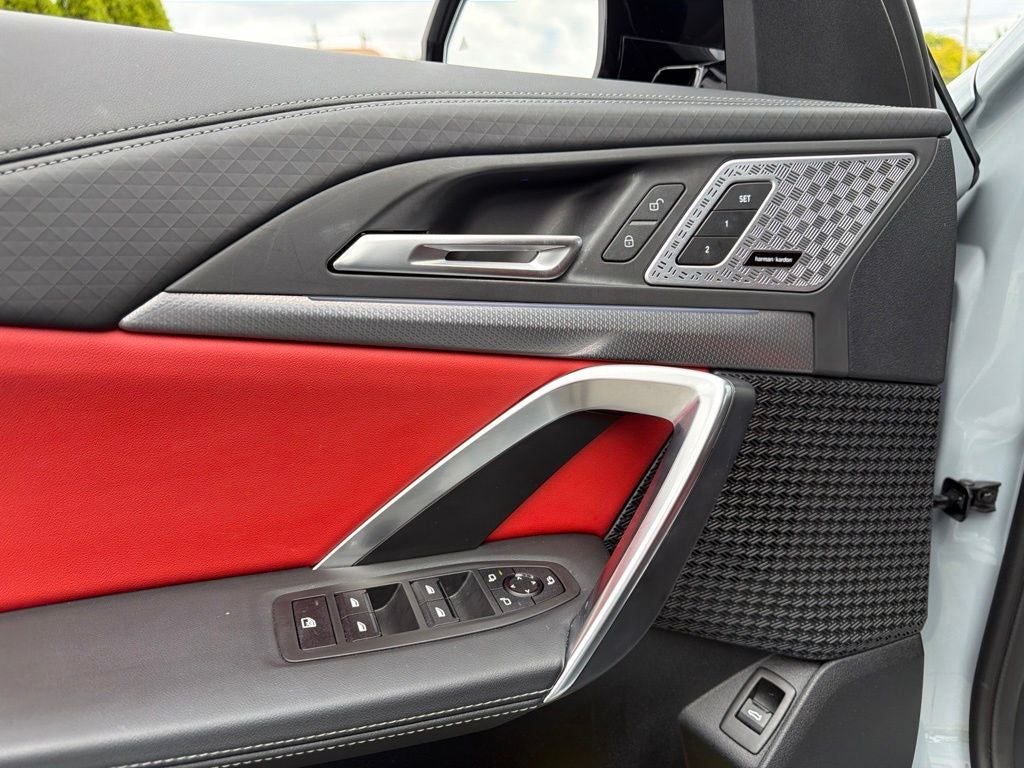 2025 BMW X2 M35i