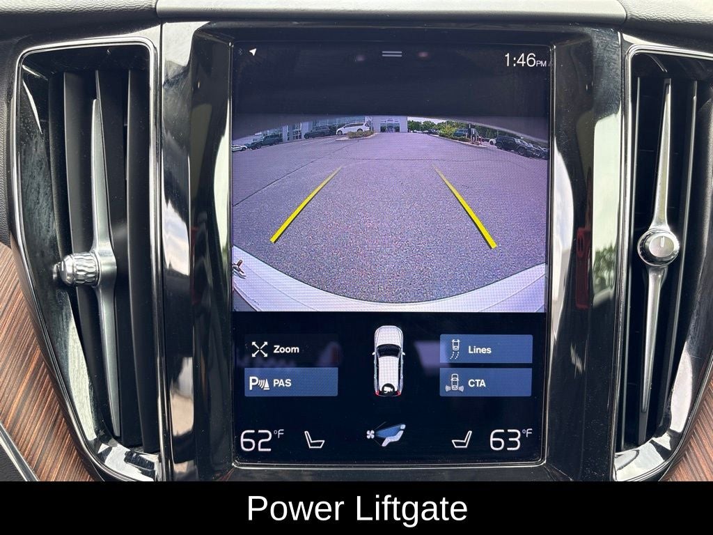 2021 Volvo XC60 T6 Momentum