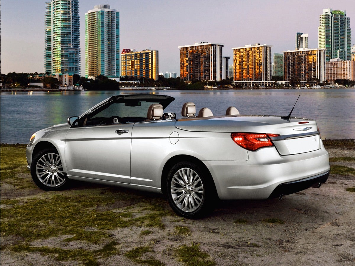 2011 Chrysler 200 Limited Convertible's photo