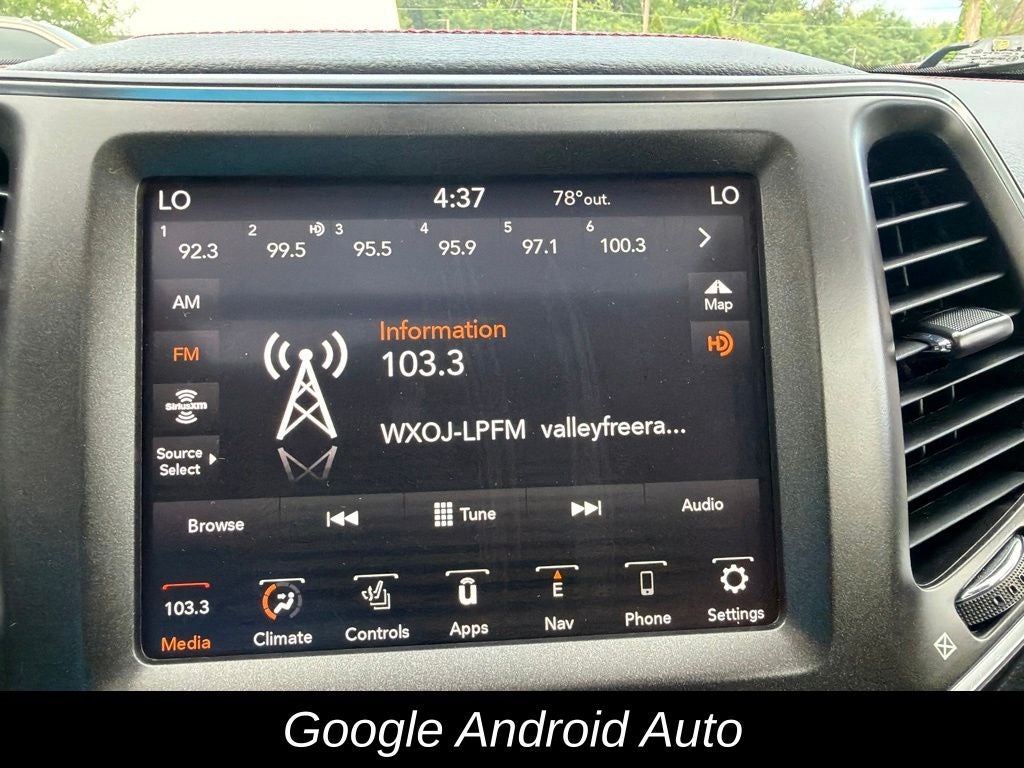 2022 Jeep Cherokee Trailhawk