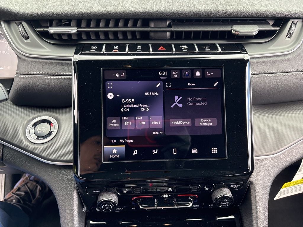 2025 Jeep Grand Cherokee Laredo X