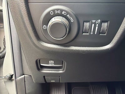 2027 Jeep Grand Cherokee Laredo X