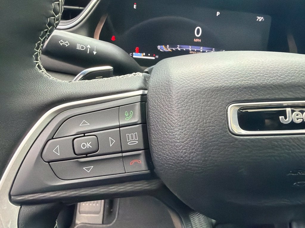 2027 Jeep Grand Cherokee Laredo X