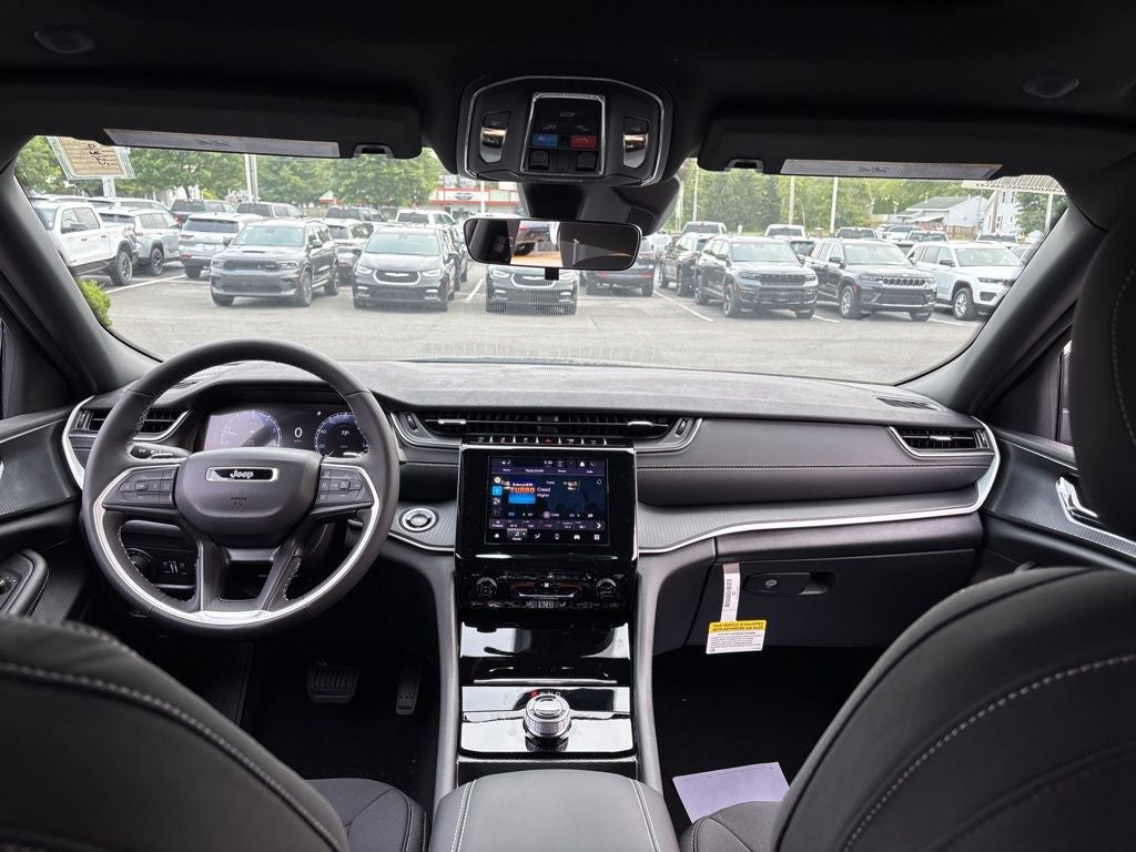 2025 Jeep Grand Cherokee Laredo X