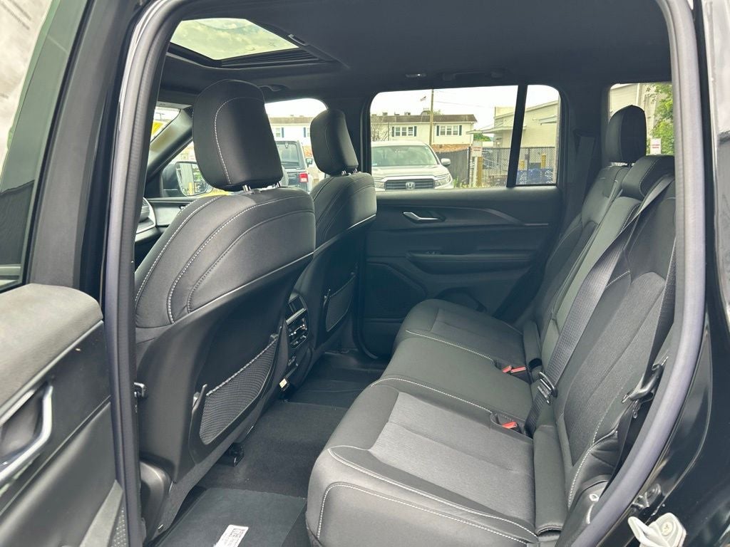 2026 Jeep Grand Cherokee Laredo X