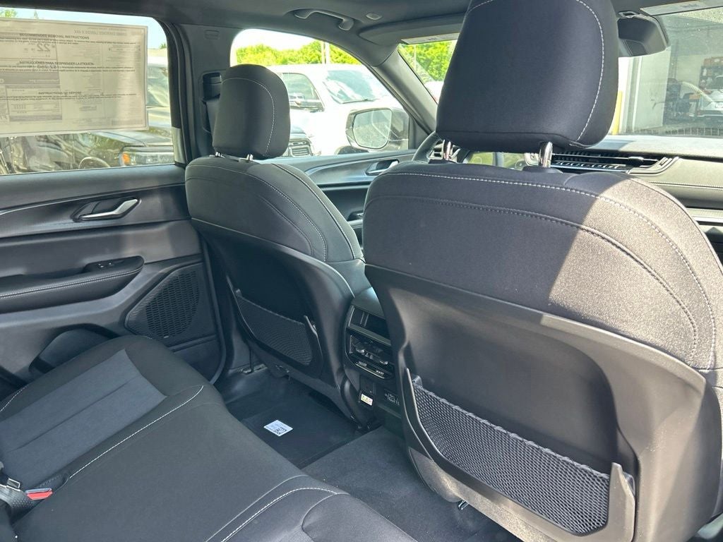 2026 Jeep Grand Cherokee Laredo X