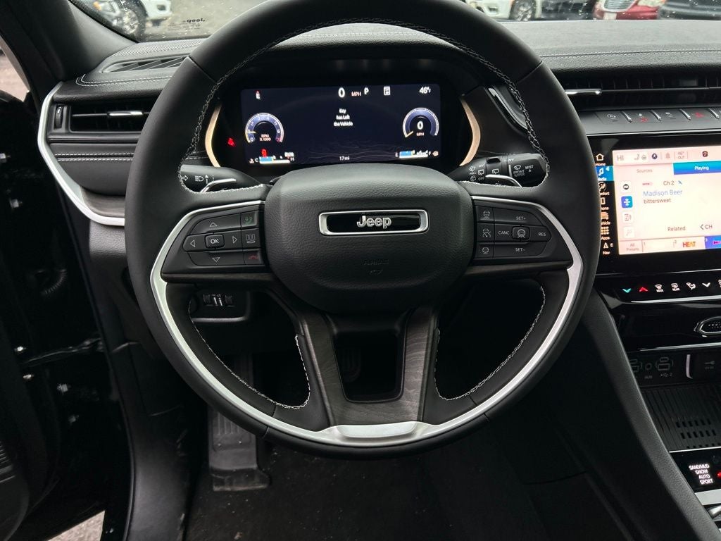 2026 Jeep Grand Cherokee Laredo