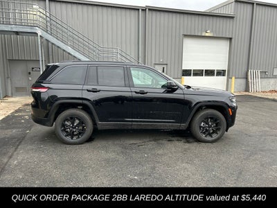 2026 Jeep Grand Cherokee Laredo
