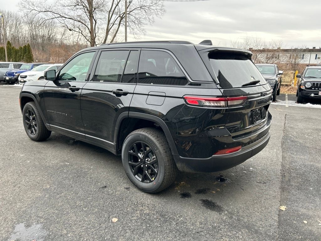2026 Jeep Grand Cherokee Laredo