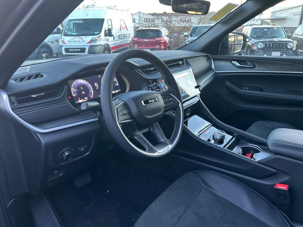 2026 Jeep Grand Cherokee Laredo