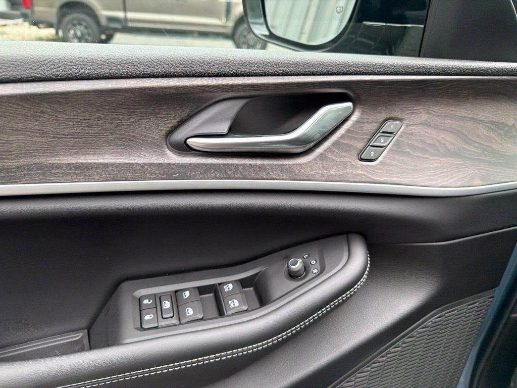 2027 Jeep Grand Cherokee Limited