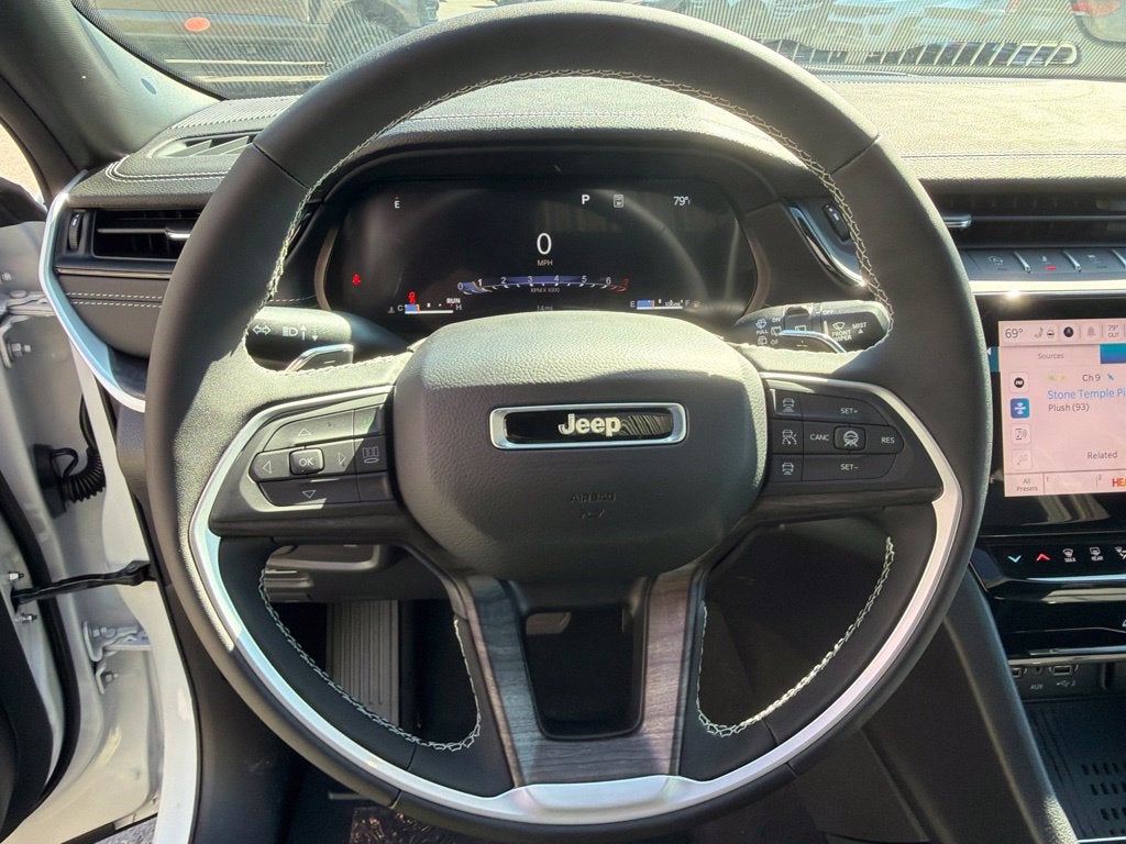 2027 Jeep Grand Cherokee Limited