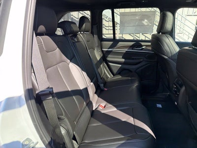 2027 Jeep Grand Cherokee Limited