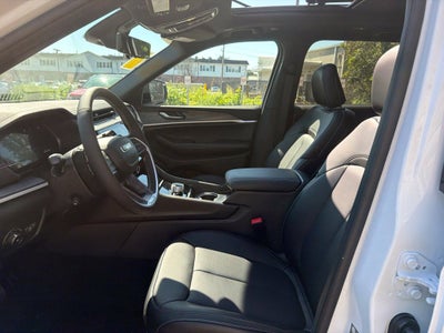 2027 Jeep Grand Cherokee Limited