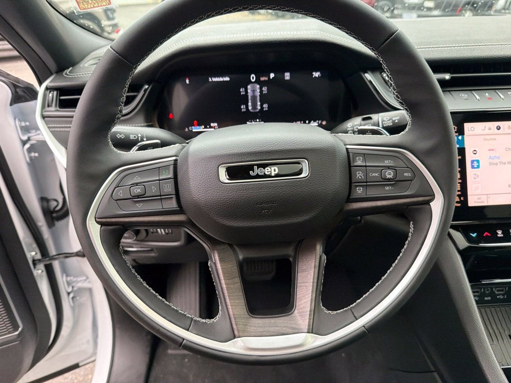 2027 Jeep Grand Cherokee Limited Reserve