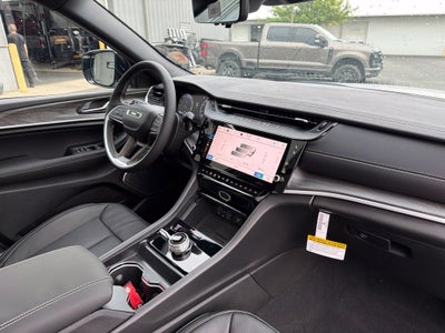 2027 Jeep Grand Cherokee Limited Reserve