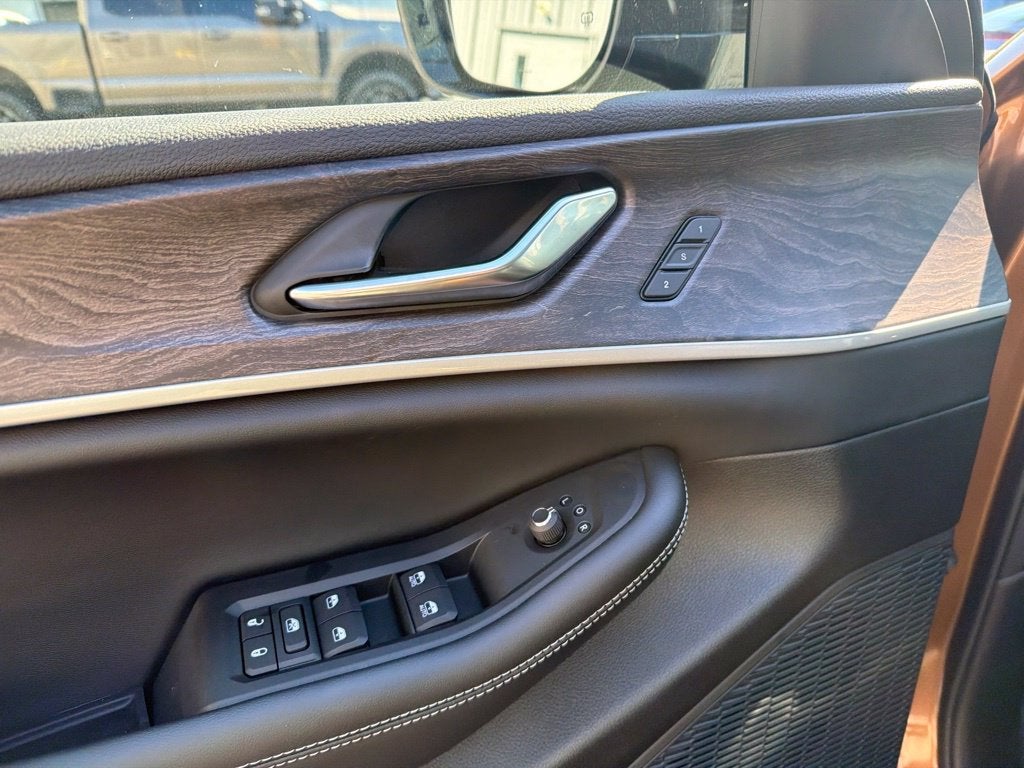 2027 Jeep Grand Cherokee Limited