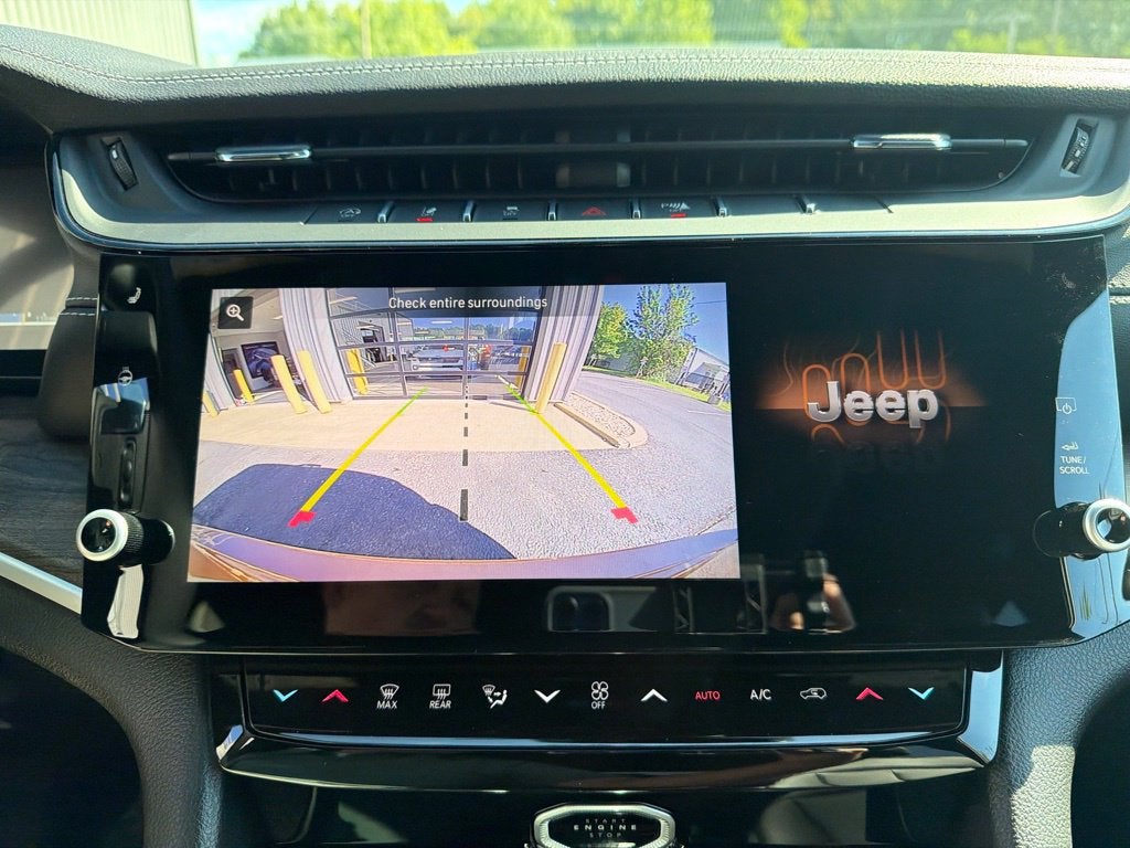 2027 Jeep Grand Cherokee Limited