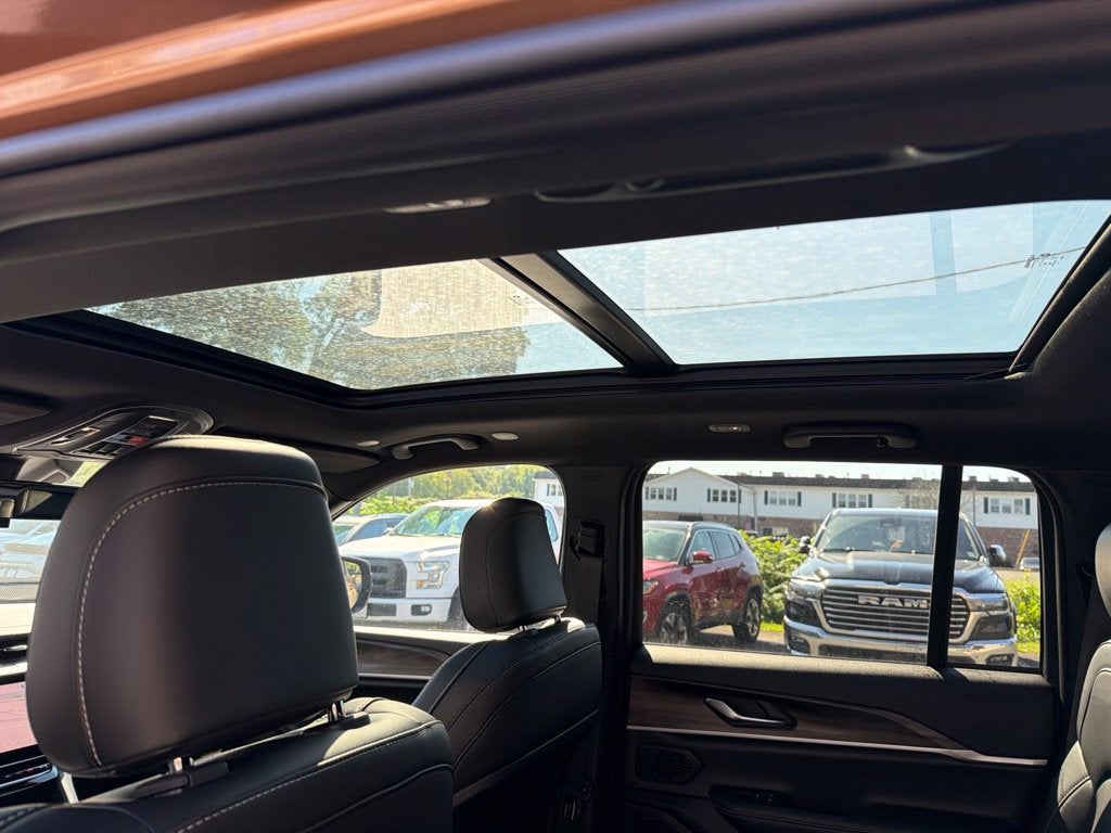 2027 Jeep Grand Cherokee Limited