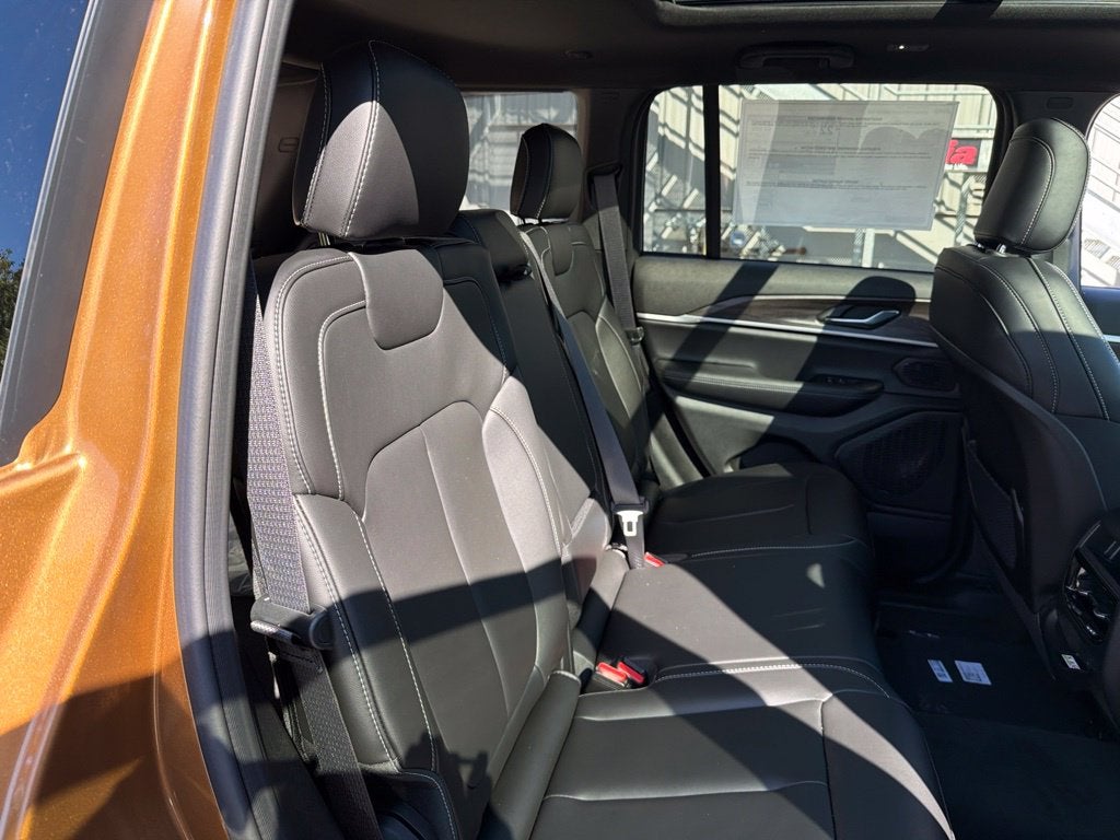 2027 Jeep Grand Cherokee Limited