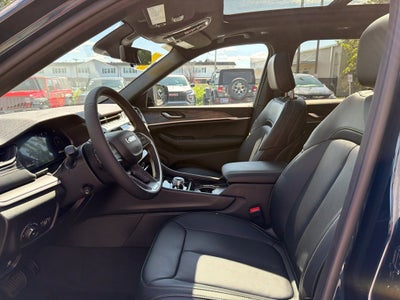 2027 Jeep Grand Cherokee Limited
