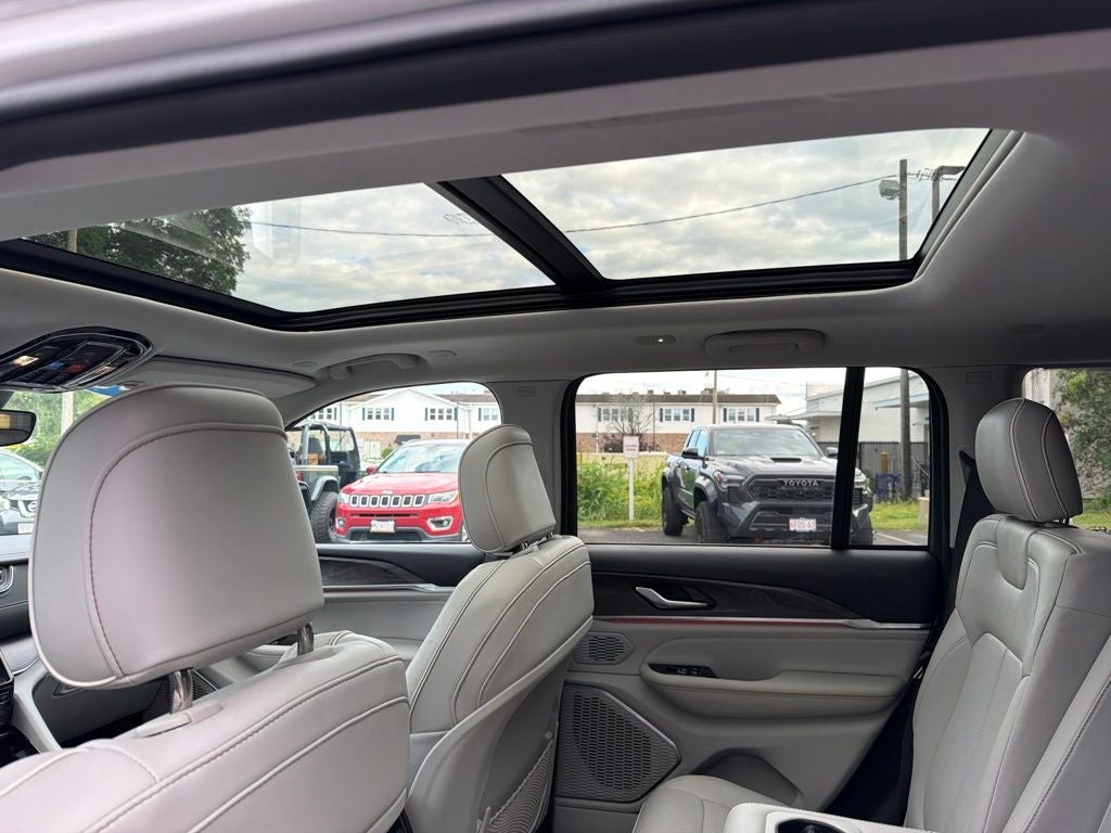 2023 Jeep Grand Cherokee Overland