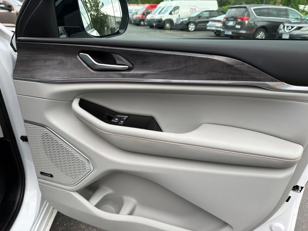 2023 Jeep Grand Cherokee Overland