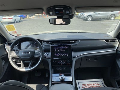 2023 Jeep Grand Cherokee L Laredo