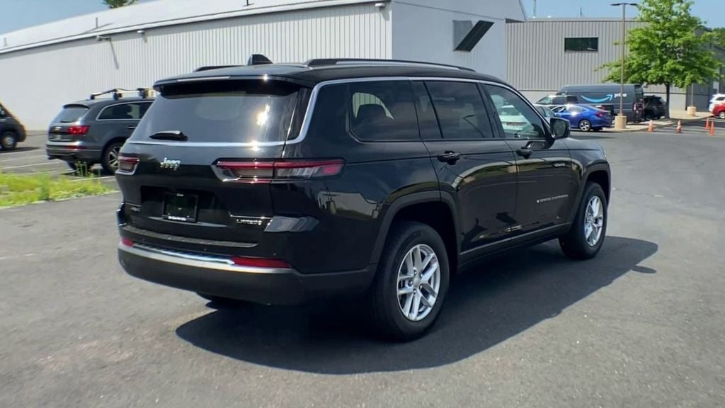 2023 Jeep Grand Cherokee L Laredo