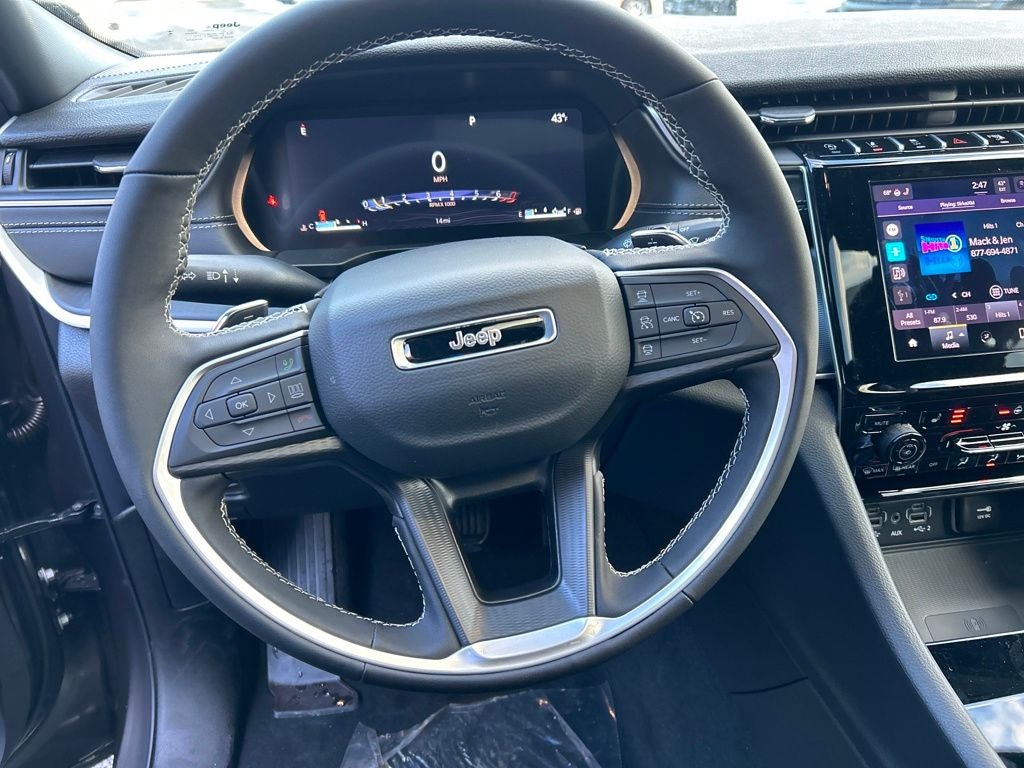 2025 Jeep Grand Cherokee L Laredo