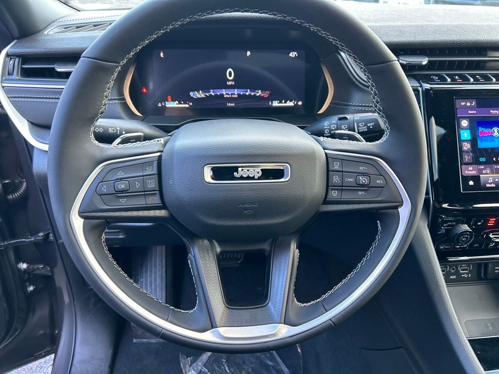 2025 Jeep Grand Cherokee L Laredo