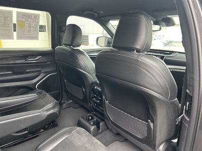 2022 Jeep Grand Cherokee L Altitude