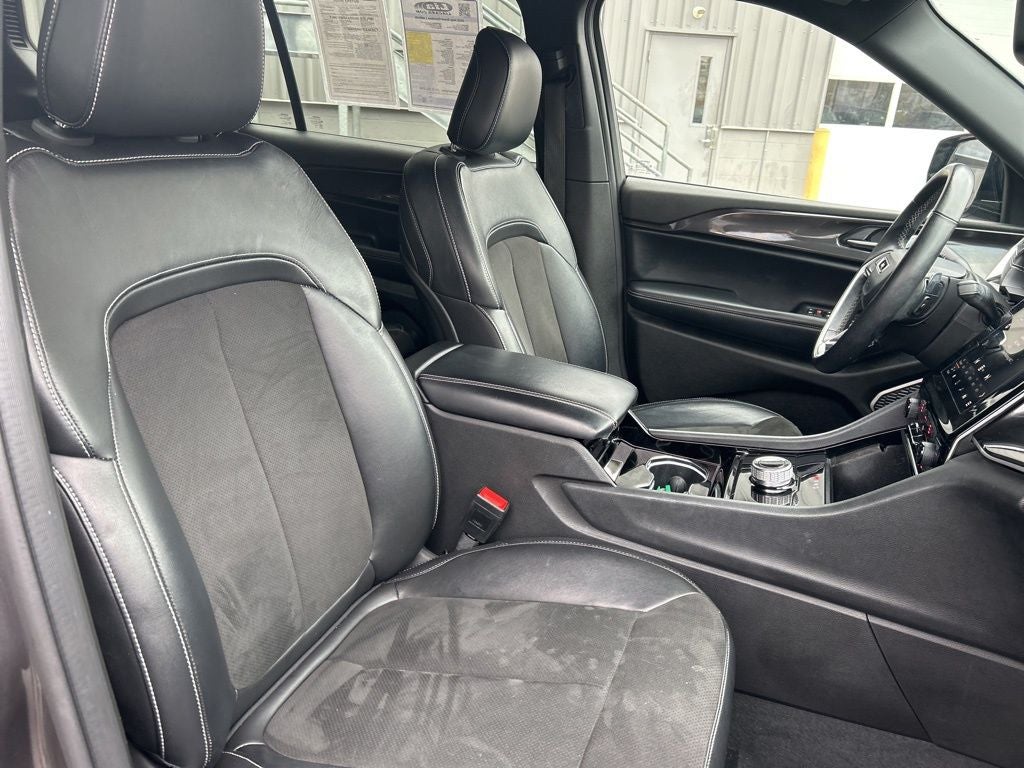 2022 Jeep Grand Cherokee L Altitude