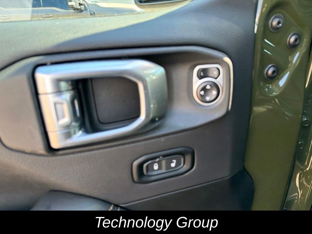 2024 Jeep Wrangler Sahara 4xe
