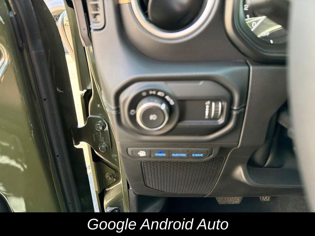 2024 Jeep Wrangler Sahara 4xe