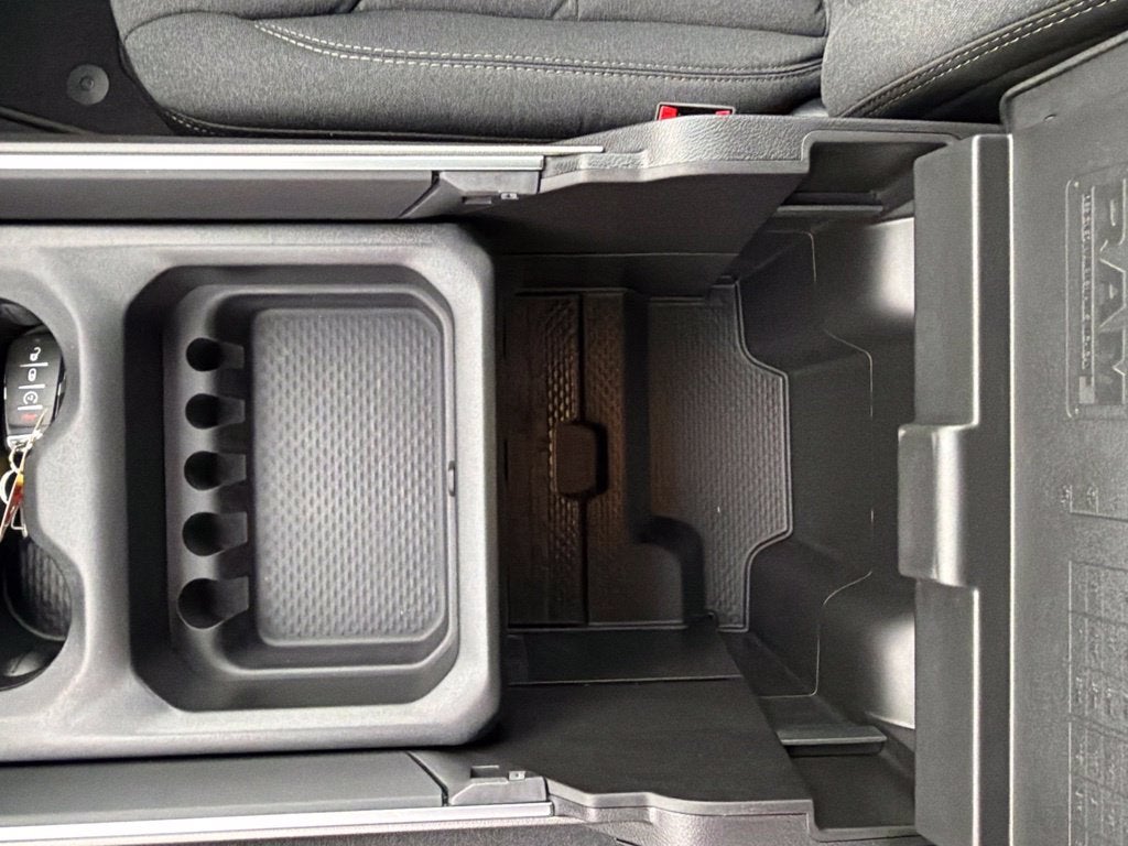 2027 RAM 1500 Express