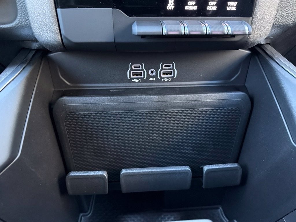 2027 RAM 1500 Express