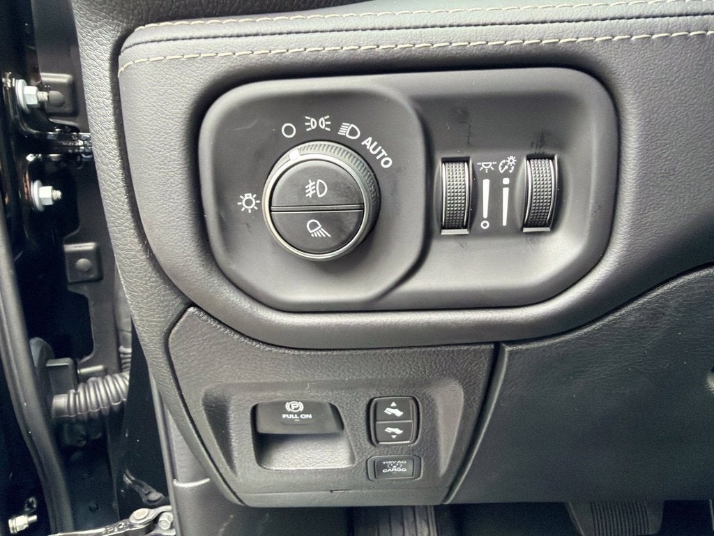 2027 RAM 1500 Limited
