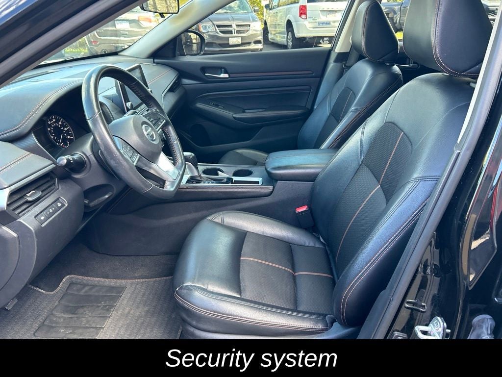 2022 Nissan Altima 2.5 SR