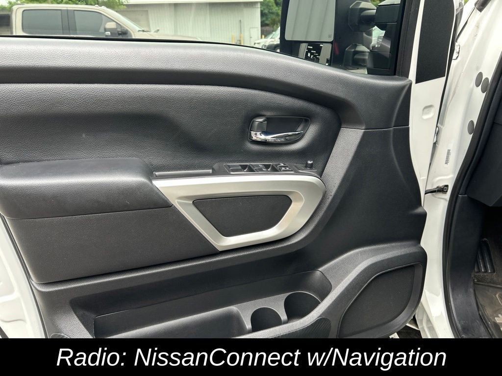 2021 Nissan Titan SV